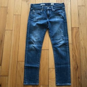 AG the Nolan Petite, Relax Slim distressed size 26